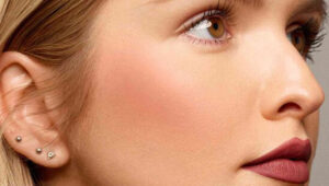 رژگونه صورتی اروپایی