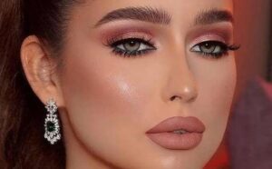 آرایش صورت های لاغر و کشیده