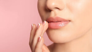 رسیدگی به لب ها