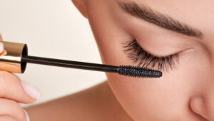 آرایش درست مژه ها و اشتباهات رایج آرایش آنها